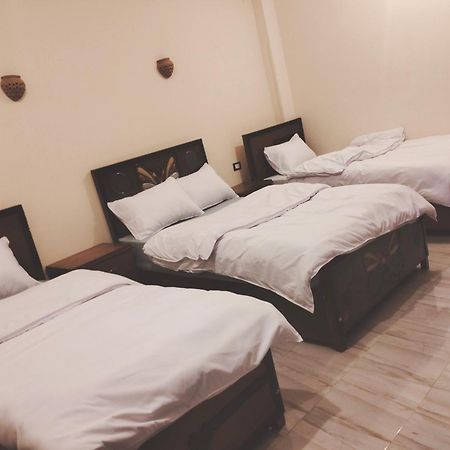 Quiet Gate Guest House Al Aqalitah Екстер'єр фото