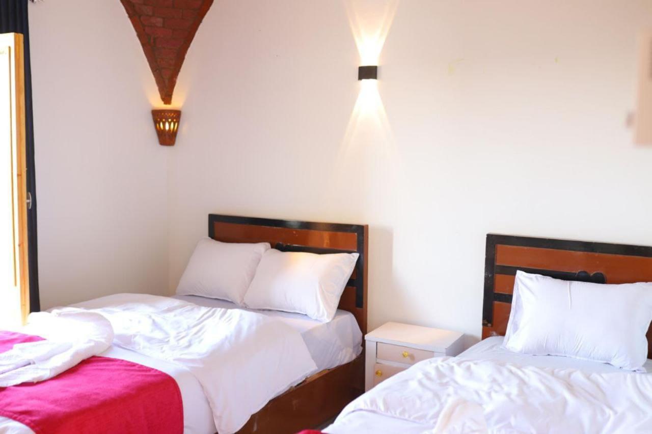 Quiet Gate Guest House Al Aqalitah Екстер'єр фото