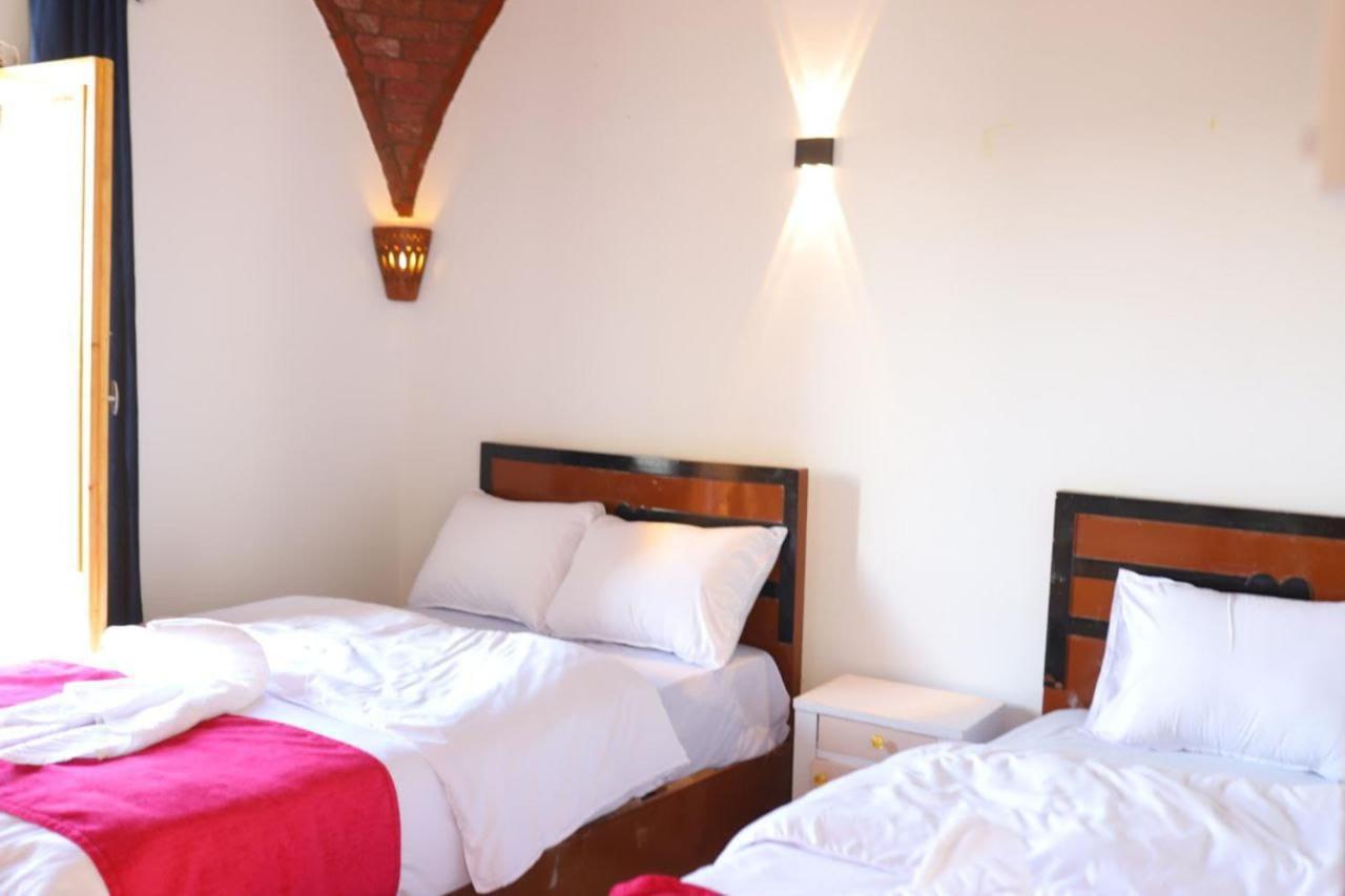 Quiet Gate Guest House Al Aqalitah Екстер'єр фото