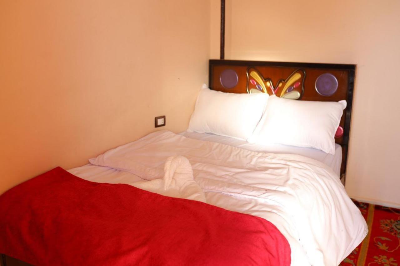 Quiet Gate Guest House Al Aqalitah Екстер'єр фото