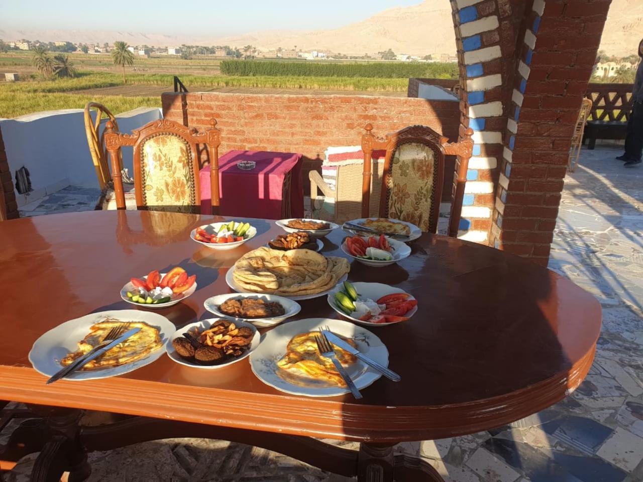 Quiet Gate Guest House Al Aqalitah Екстер'єр фото